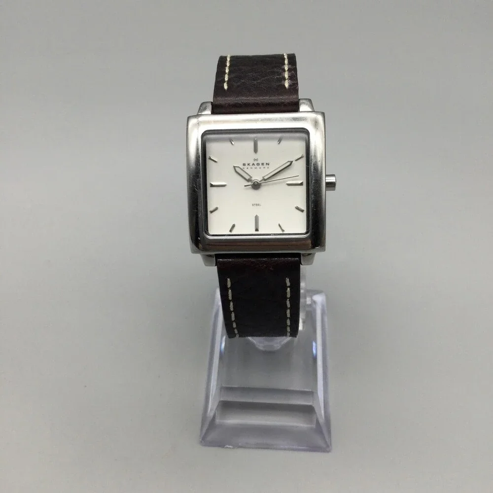 Skagen Womens Watch 29mm White Dial Brown Leather Stainless 251SSLMW New Battery